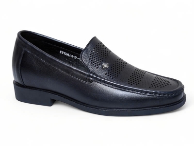 Giày cao 7cm thoáng khi đế khâu